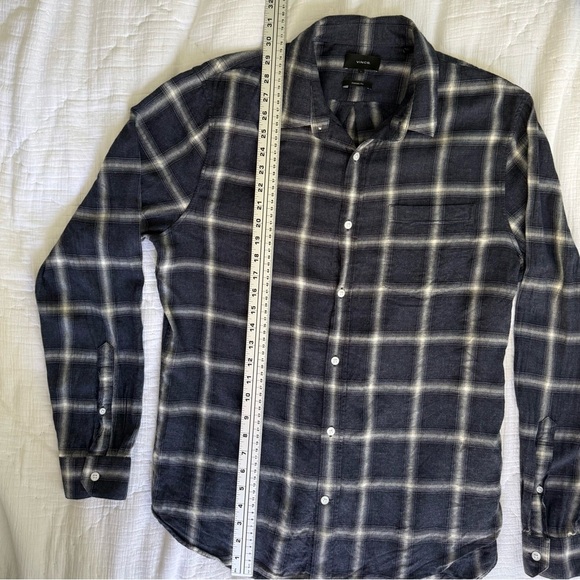 Vince Men’s Classic Fit Navy Plaid Button-Down Shirt Size L - Picture 8 of 10
